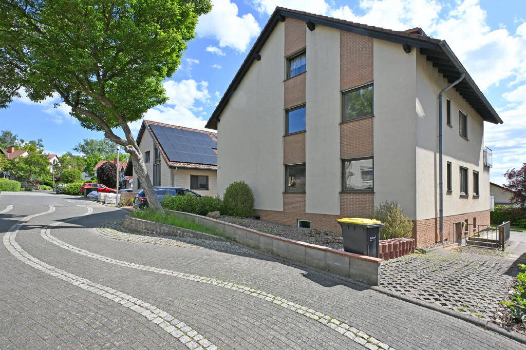135-m²-Erdgeschosswohnung unterhalb documenta urbana an der Dönche