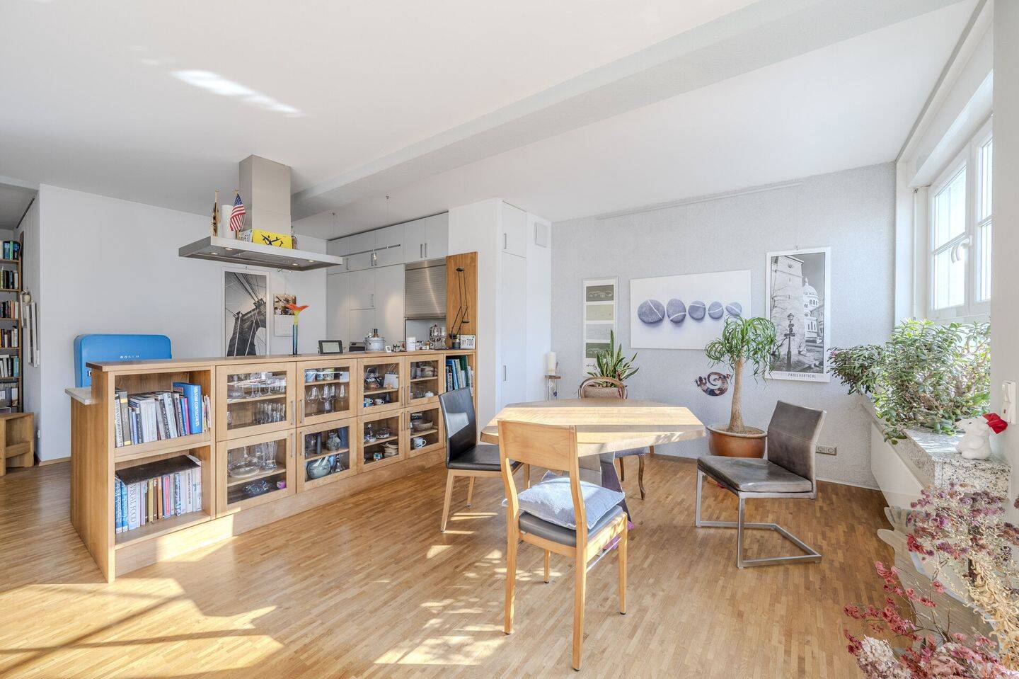 Loftflair trifft Dachgarten-Oase – Stuttgart – Vorschaubild 9