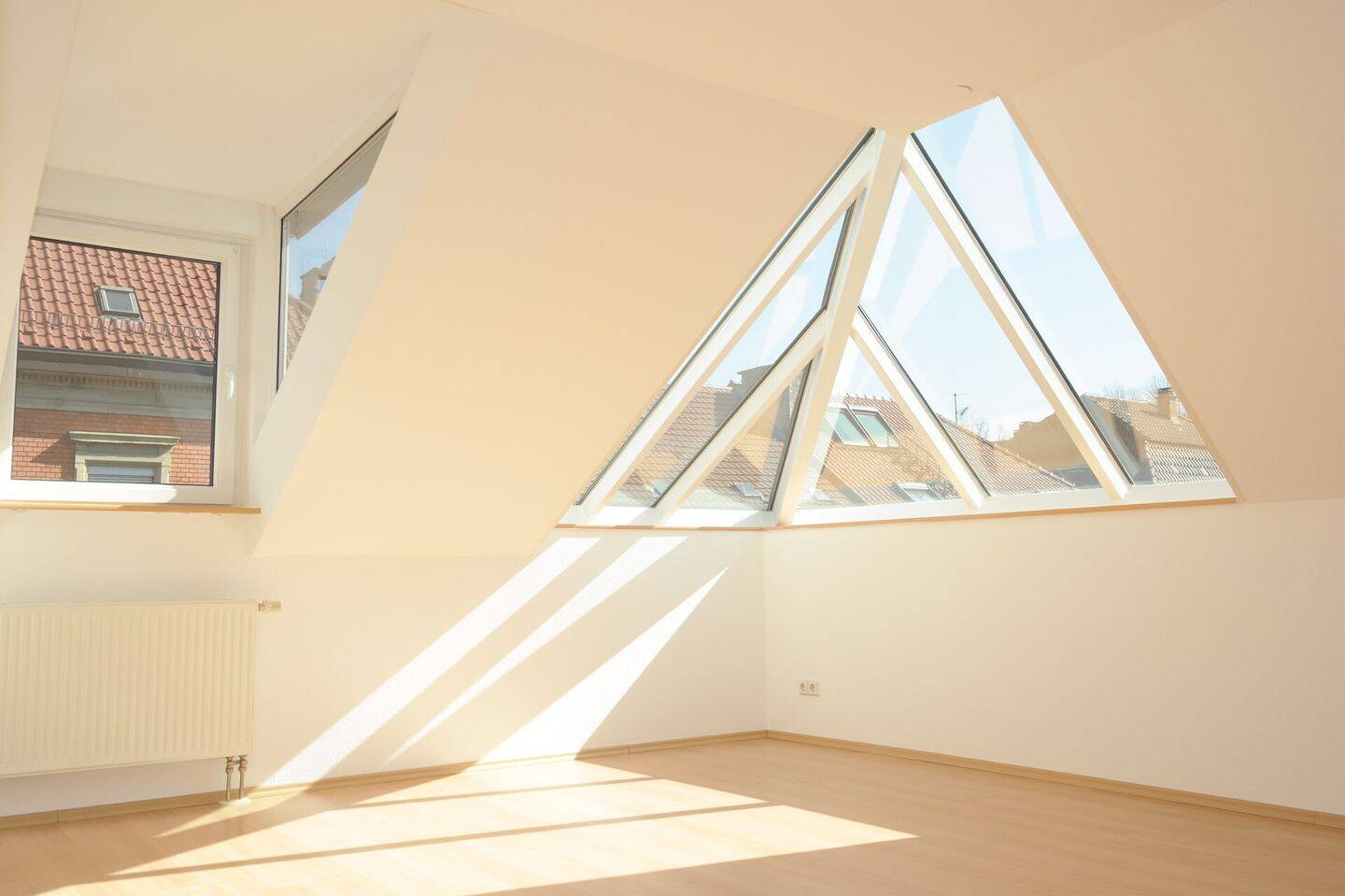 Lichtdurchflutete 4-Zi.-Wohnung in begehrter Lage – Stuttgart – Vorschaubild 9