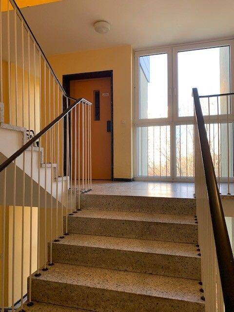 Sonnige 3 Zimmer- Eigentumswohnung mit großer Loggia ... – Nürnberg – Vorschaubild 8