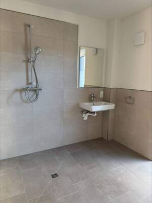 Erstbezug ! Rollstuhlgerechte Erdgeschosswohnung zur Miete – 26127 Oldenburg – Vorschaubild 5