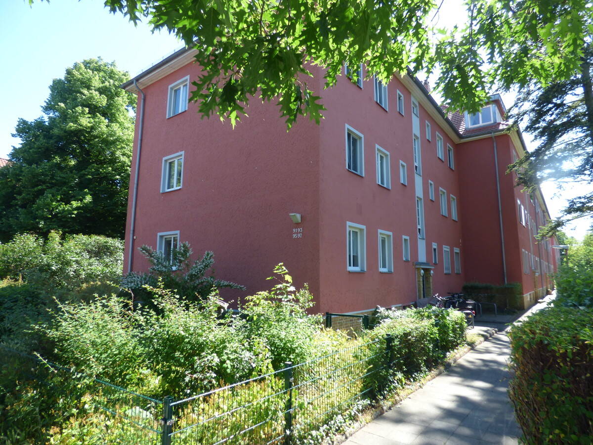 "Kapitalanleger aufgepasst", - Kleine, vermietete Single-Wohnung unweit dem Tegeler See *Laminat/abgez. Dielen*Tageslichtbad*