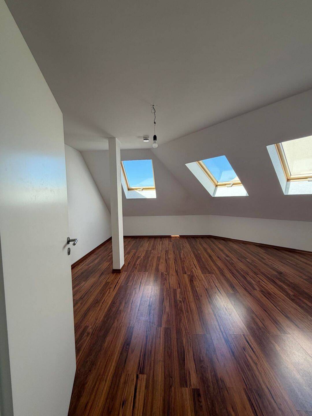 Südvorstadt...Sonniges DG-Appartment...ganz weit oben wohnen!