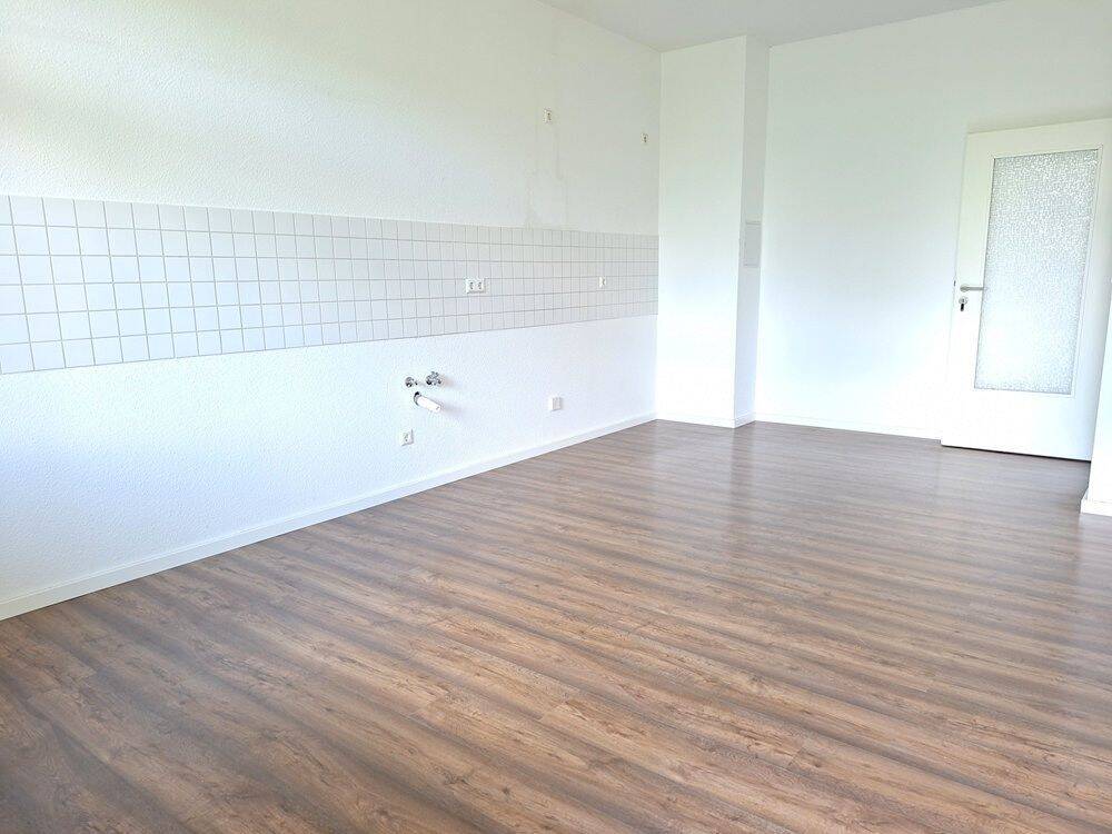 !! 5-Zimmer-Wohnung mit 2 Bädern, 2 Balkonen und PKW-Stellplatz !! – Chemnitz – Vorschaubild 6