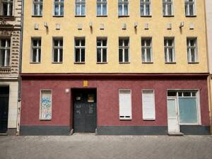 BEZUGSFREI: Renovierter 2-Zimmer-Altbauklassiker mit großzügiger Diele auf ca.74 m² im Leopoldkiez – 13347 Berlin – Vorschaubild 2