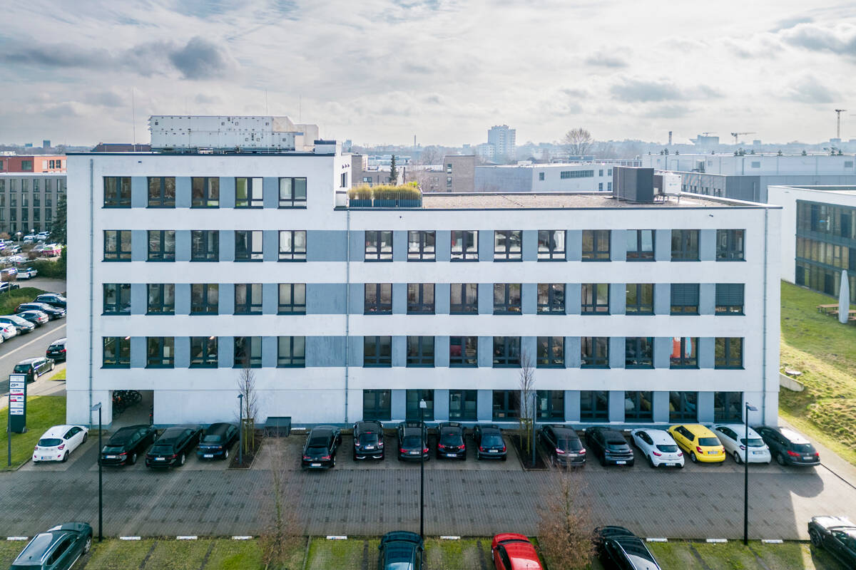 Technologiepark || 402 m² Büro || offene Kommunikationsfläche || 6 PKW-Stellplätze || ab sofort