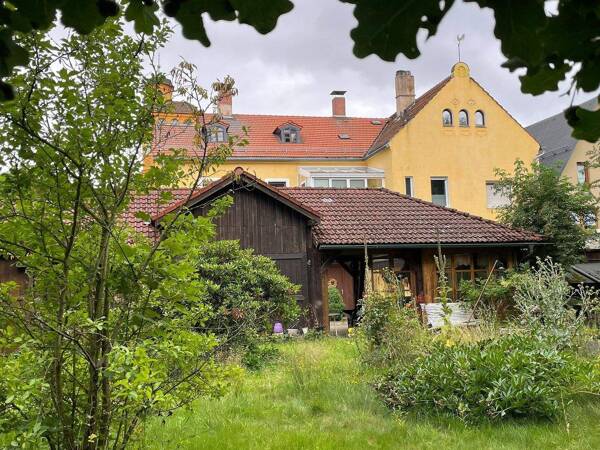 Haus in 95028 Hof mit 298 m² kaufen