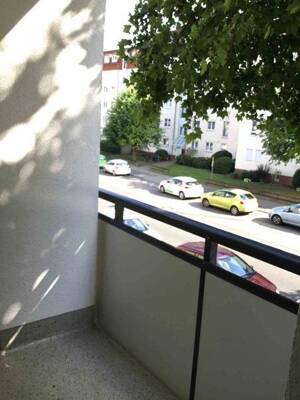 Renovierte 3-Zimmer-Wohnung mit Balkon – 30419 Hannover – Vorschaubild 3
