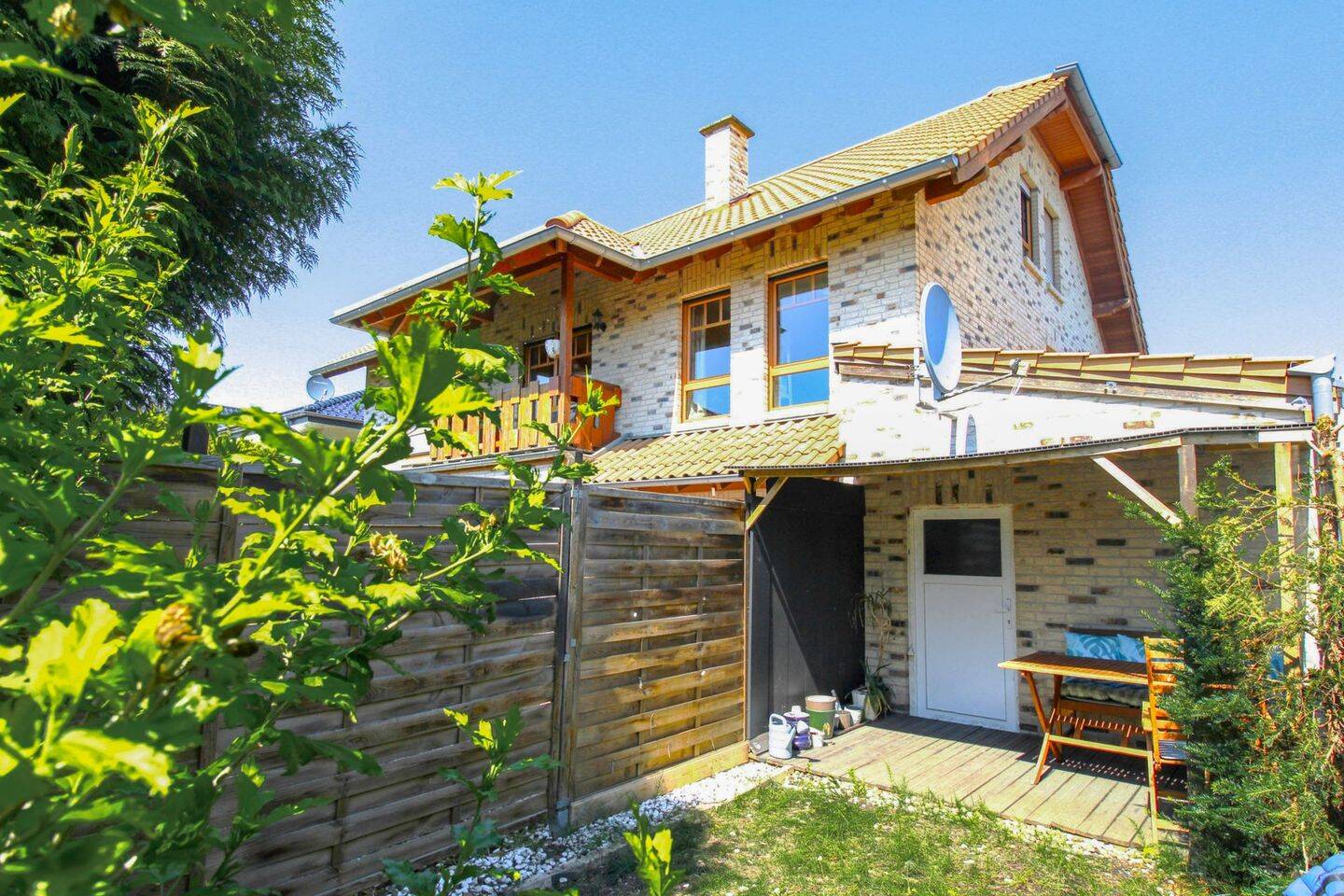Top gepflegtes frei stehendes Mehrfamilienhaus in ruhiger und gepflegter Lage in Düren! – Düren – Vorschaubild 7