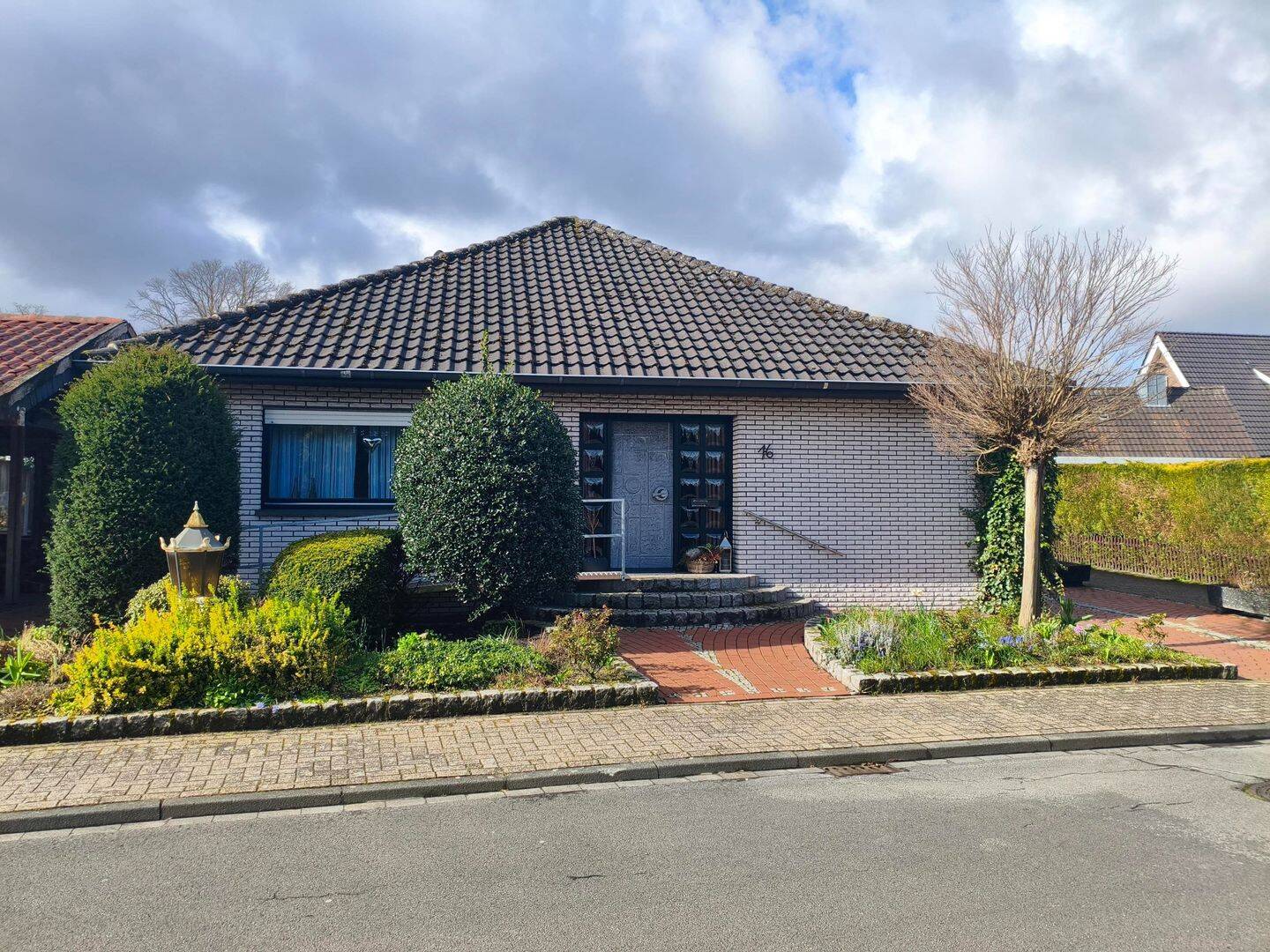 Interessanter Bungalow in Epe - Dieses Haus sollten Sie kennenlernen – Gronau – Bild 1 von 9