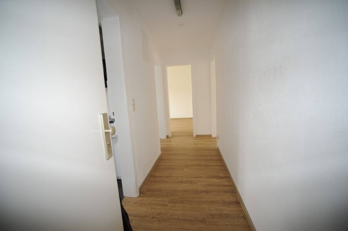 Anschauen - verlieben - einziehen: Sanierte 3 Zi Wohnung in S-Stammhein! – Stuttgart – Vorschaubild 5