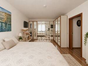 Modernisierte 4-ZKB-Penthousewohnung mit Balkon & Stellplatz! – 65795 Hattersheim – Vorschaubild 6