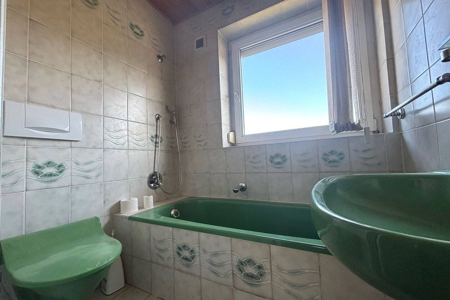 Großzügiges Reihenmittelhaus im Dornröschenschlaf in der Edelsteinsiedlung – Lübeck – Vorschaubild 6
