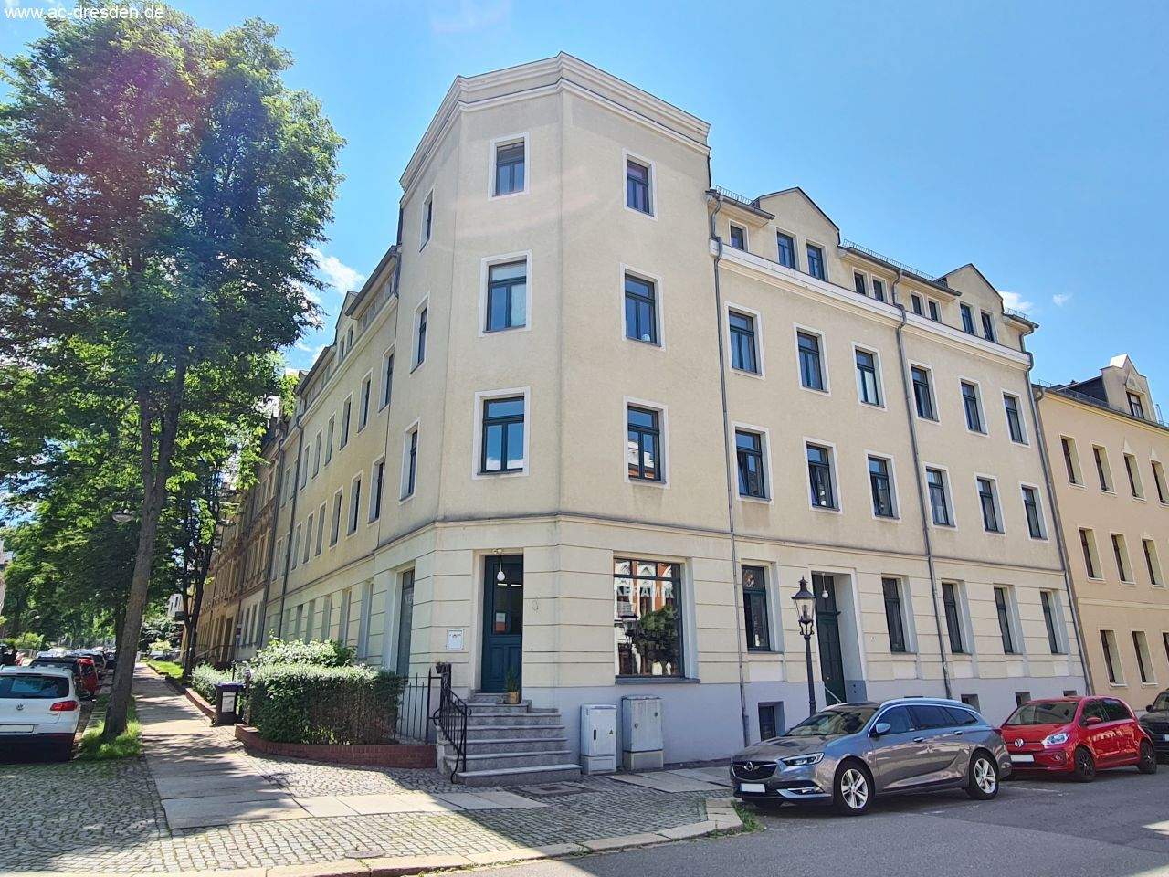 Kaßberg: stilvolle Maisonette-Wohnung mit Aufzug im sanierten Altbau!