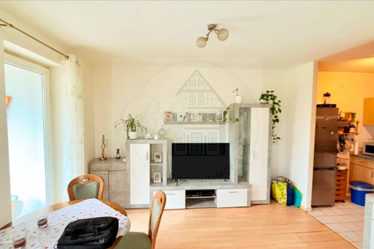 2-Zimmer-Wohnung mit Loggia und Einbauküche in Berlin-Buchholz – Berlin – Vorschaubild 3