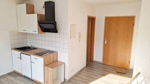 Charmantes 1-Zimmer-Apartment mit Dachterrasse, Aufzug und Stellplatz in Rommelshausen – 71394 Kernen im Remstal – Vorschaubild 4