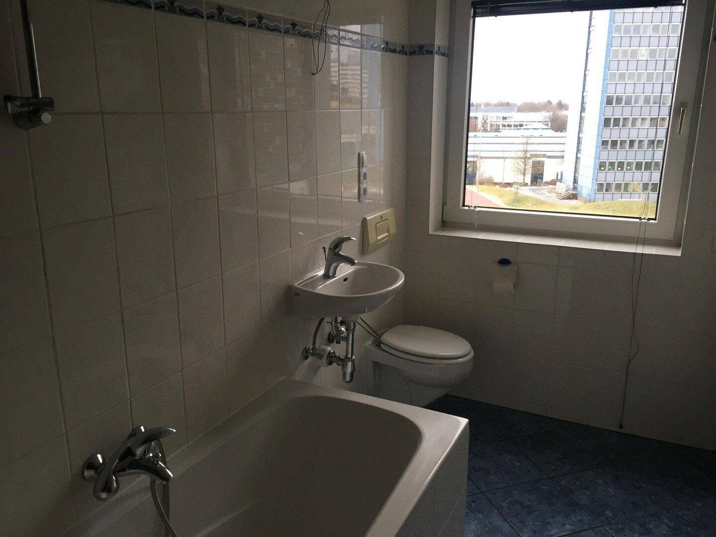 3 Zimmer Dachgeschoss Whg. Salzgitter Zentrum – Salzgitter – Vorschaubild 3