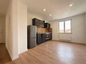 kernsaniert & energieeffizient in GoHo – 2 Zimmer Wohnung mit EBK – 90429 Nürnberg – Vorschaubild 1
