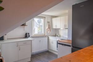 Großzügige 104 m² Dachgeschosswohnung mit Gartenanteil in Wiesbaden-Delkenheim – 65205 Wiesbaden – Vorschaubild 4