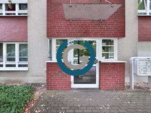 SONNIGE TERRASSE - MIT FAHRSTUHL & TIEFGARAGEN-STELLPLATZ - ZUR ZEIT VERMIETET – 12107 Berlin – Vorschaubild 1
