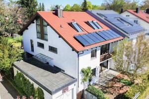 Attraktive Kapitalanlage mit zwei Wohneinheiten und zwei getrennten Gartenbereichen! – 81549 München – Vorschaubild 2