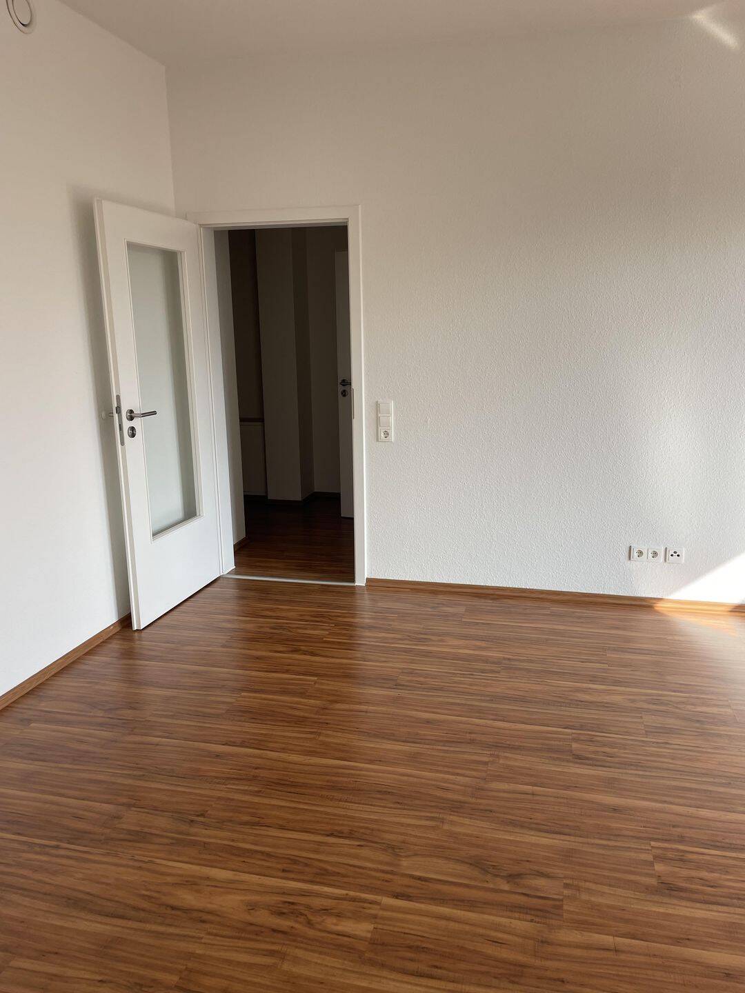 **klein fein und mein** EBK und Fußbodenheizung** – Dresden – Vorschaubild 7