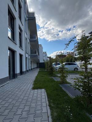 4-ZIMMER NEUBAUWOHNUNG MIT 21,60m² SÜDBALKON - barrierefrei - KfW 55 – 90763 Fürth – Vorschaubild 2