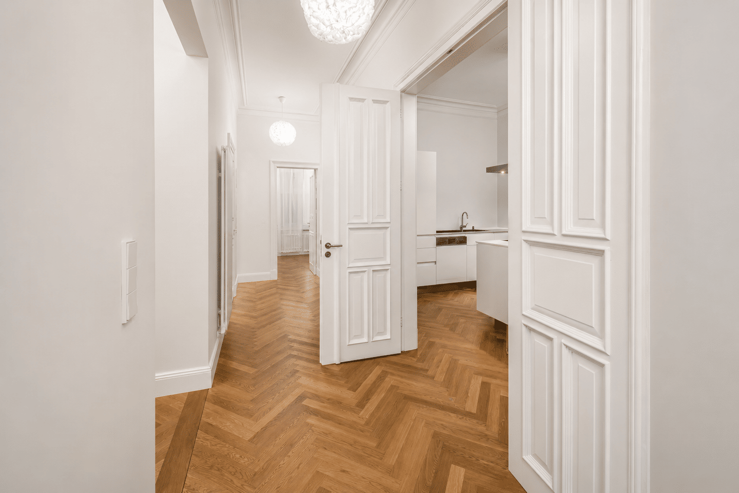 Ein architektonisches Juwel der Gründerzeit – Stilvolle Altbauresidenz mit historischem Charakter – Hamburg – Vorschaubild 3