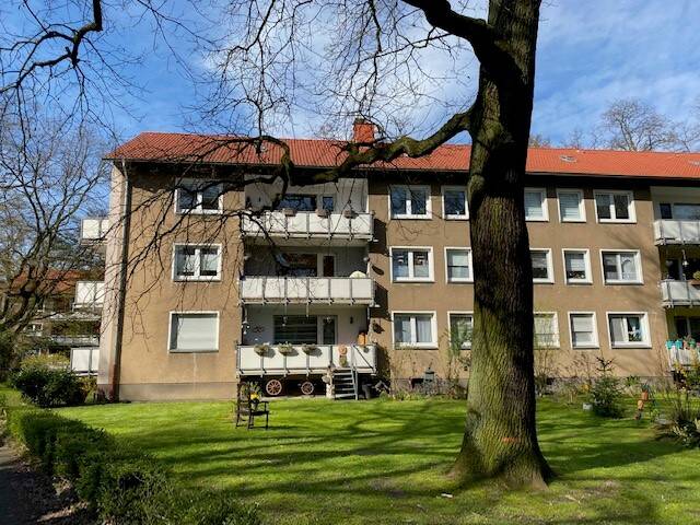 LEERE ZWEI ZIMMER WOHNUNG MIT BALKON – Duisburg – Bild 1 von 9