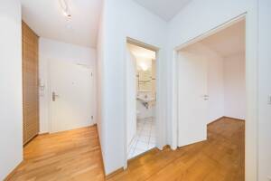 Hell & modern mit großem Balkon in ruhiger Lage an der U6 Klinikum Großhadern – 81377 München – Vorschaubild 7