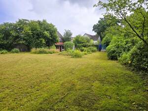 Träumen Sie vom großen, eigenen Garten? Hier ist er - 1364 m² großes Grundstück und 4 - 5 Schlafzimmer! – 22453 Hamburg – Vorschaubild 2
