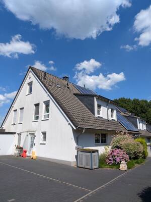 Familienfreundlich, zentral, ruhig - Moderne DHH in Wattenscheid-Mitte – 44866 Bochum – Vorschaubild 2
