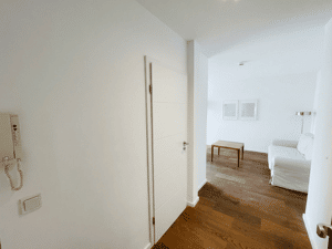 Herzschlag St. Pauli: 1,5-Zimmerwohnung mit Balkon & Weitblick – 20359 Hamburg – Vorschaubild 2