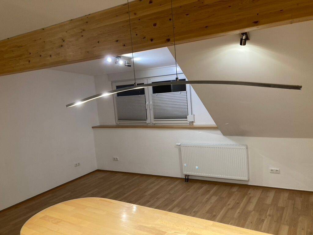 Charmante, klimatisierte Dachgeschosswohnung mit Weitblick im Herzen von Trier – Trier – Vorschaubild 3