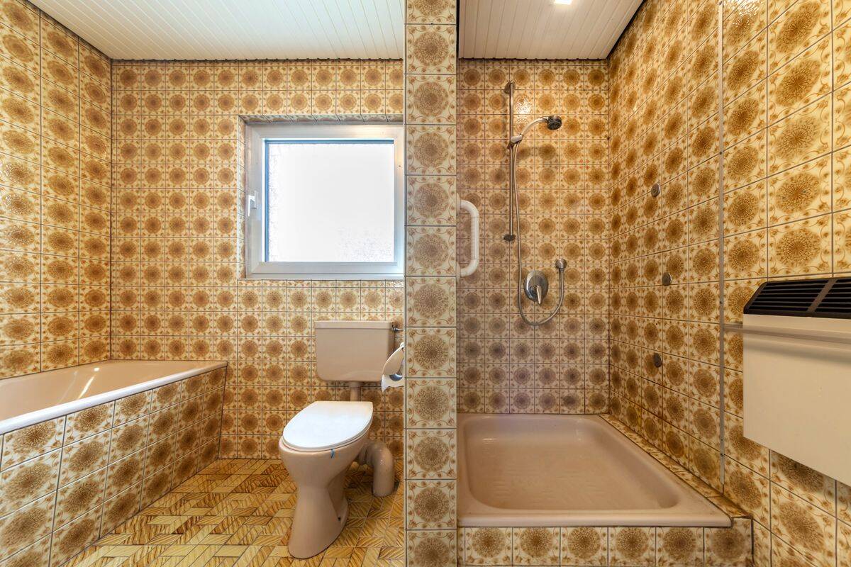 EIN- ODER ZWEIFAMILIENHAUS! mit ca. 151 m² Wohnfläche, 590 m² Grundstück, und eine XL-Doppelgarage – Aarbergen – Vorschaubild 9