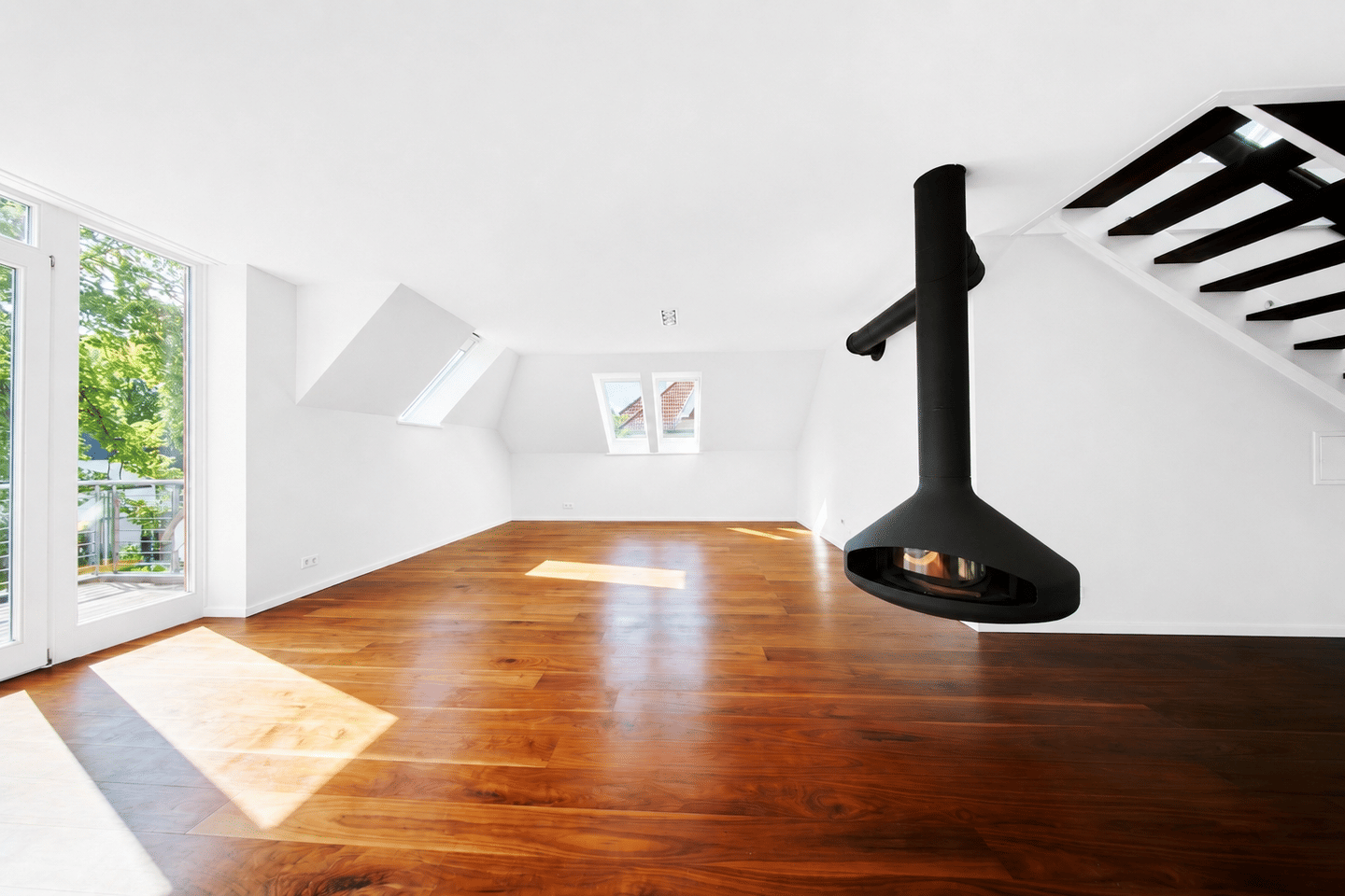 Wohnen mit Charakter: Hochwertiges 5-Zimmer-Maisonette-Loft nahe der Waitzstraße – Hamburg – Vorschaubild 3