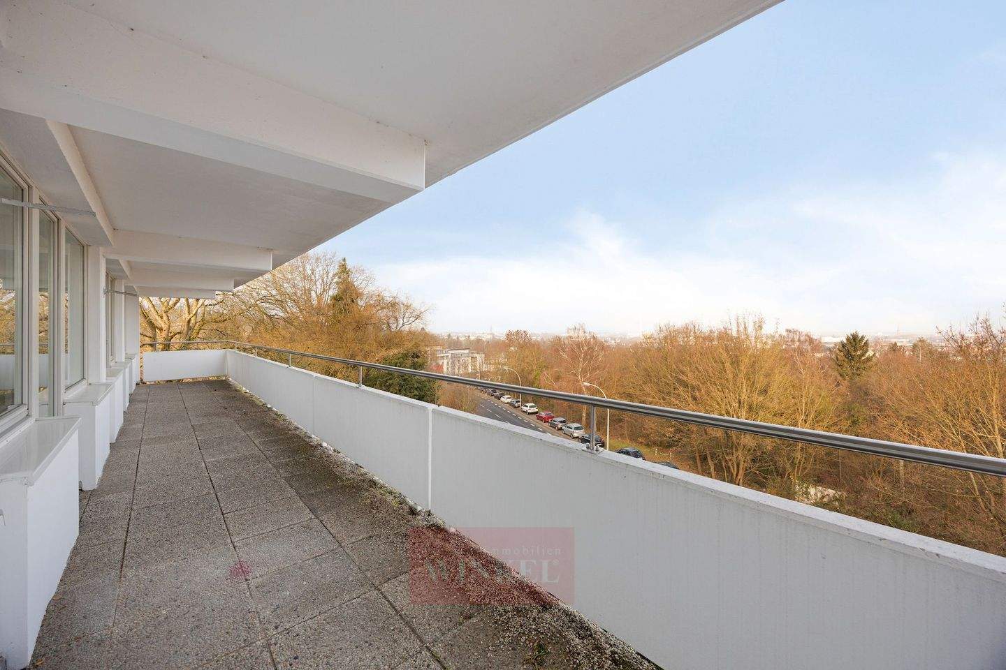 Lichtdurchflutete 3-Zimmerwohnung mit Blick über ganz Bonn in Bonn-Poppelsdorf - 2 Balkone / 1 Garage- – Bonn – Vorschaubild 3