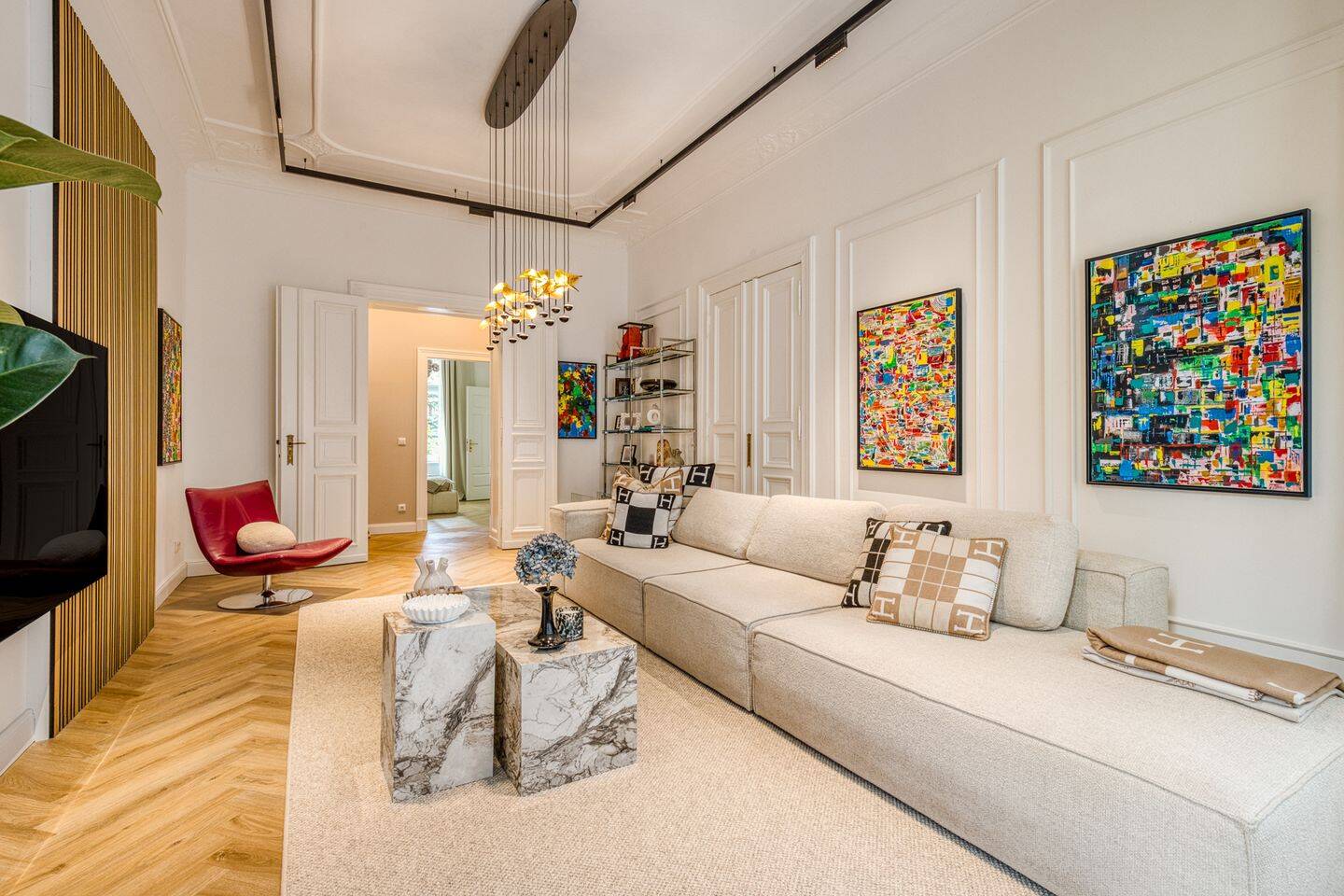Exklusive 5-Zimmer-Wohnung mit hochwertiger Ausstattung und Loggia – Berlin – Bild 1 von 9