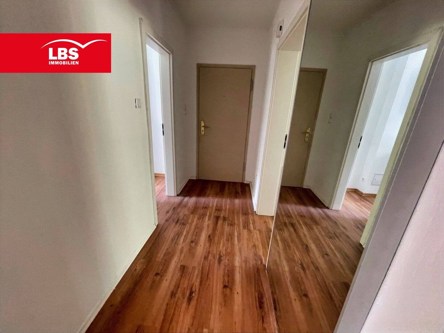 Bezugsfreie 3-Zimmer-Wohnung mit Balkon & Stellplatz in Köln-Riehl – Köln – Vorschaubild 3