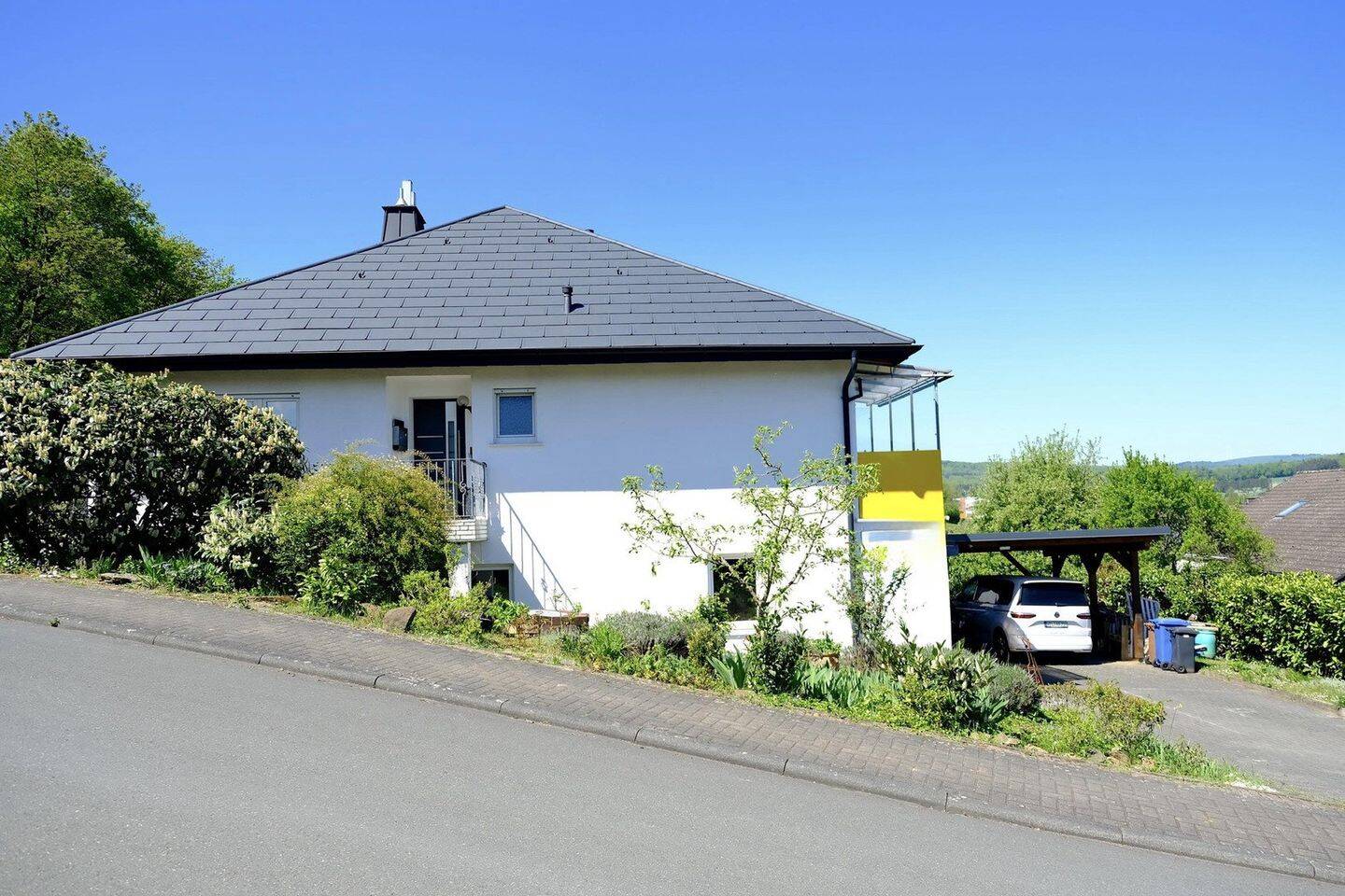 Haus mit Praxis und Apartment – Löhnberg – Vorschaubild 2