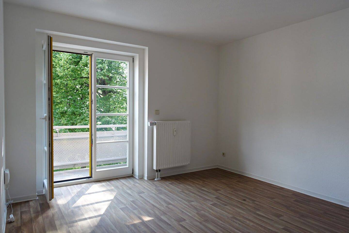 2-Zimmer-Wohnung mit Balkon – Chemnitz – Vorschaubild 4