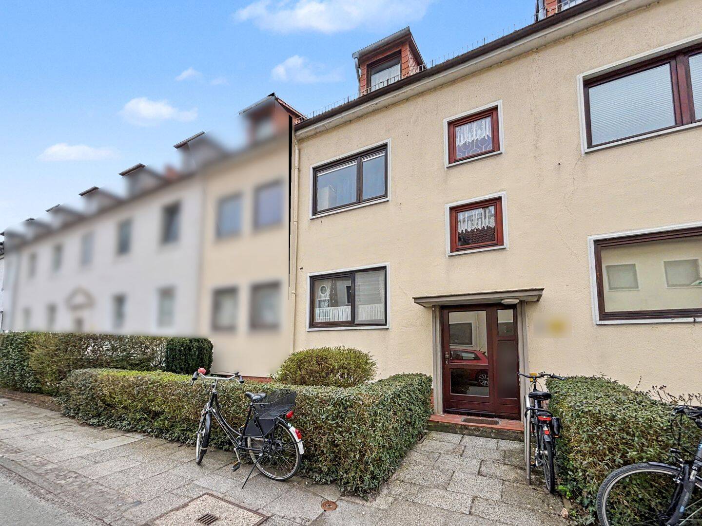 Neustadt: 3-Zimmer Wohnung im Hochparterre mit offener Küche und Kellerabteil