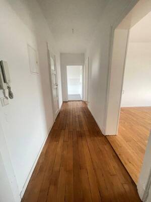 2 Zimmer Wohnung in denkmalgeschütztem Altbau Ludwigshafen-Mundenheim – 67061 Ludwigshafen am Rhein – Vorschaubild 4