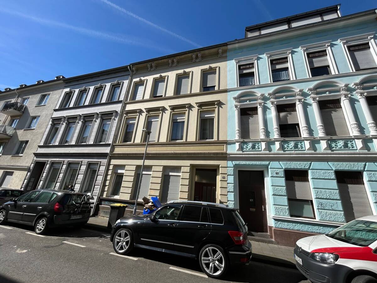 Kapitalanlage: Mehrfamilienhaus mit 6 Wohneinheiten in der Krefeld Innenstadt – 47799 Krefeld – Bild 1 von 8
