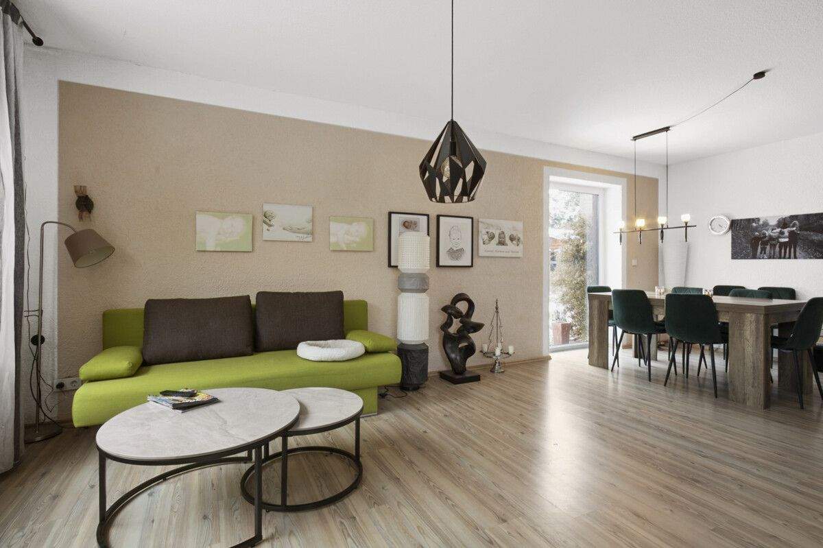 Ganderkesee | Großes Einfamilienhaus mit Einliegerwohnung in Hinterbebauung mit Garage & Loggia – Ganderkesee – Vorschaubild 7