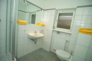Behaglich möbliertes, helles Apartement mit Gartenterrasse in Travemünde – 23570 Lübeck – Vorschaubild 3