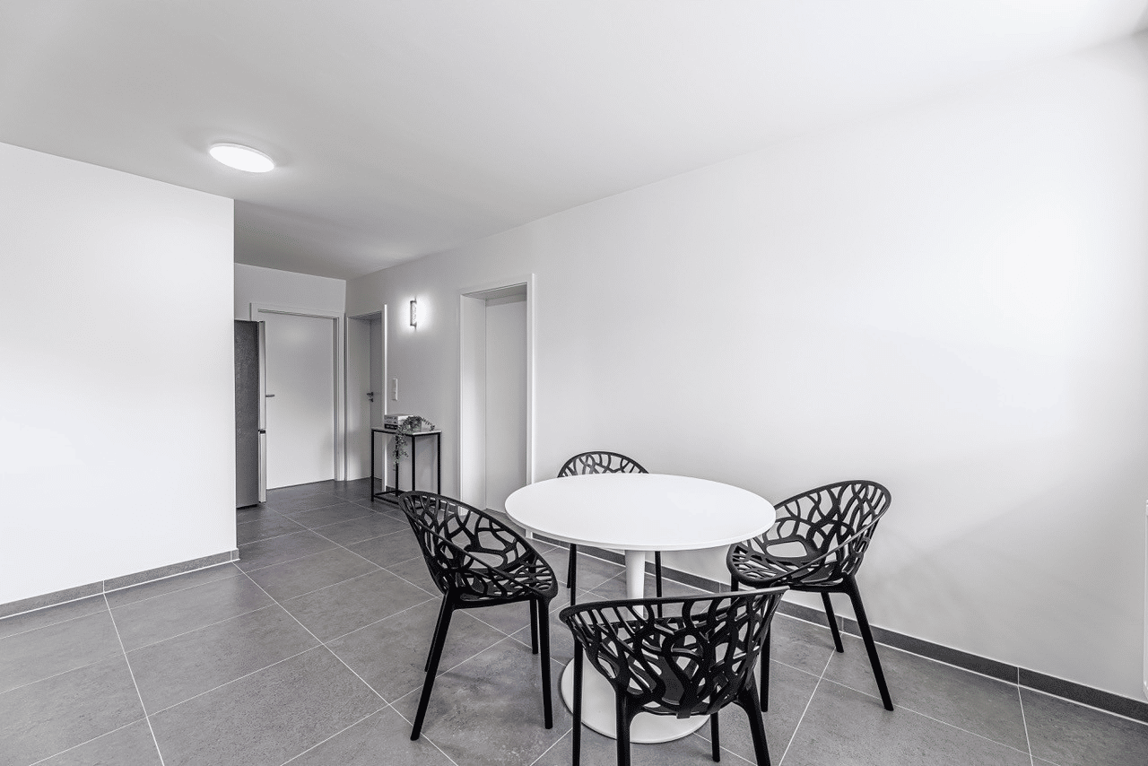 Möbliertes *WG-Zimmer* in modernisierter Wohnung in Nürnberg – Nürnberg – Vorschaubild 5