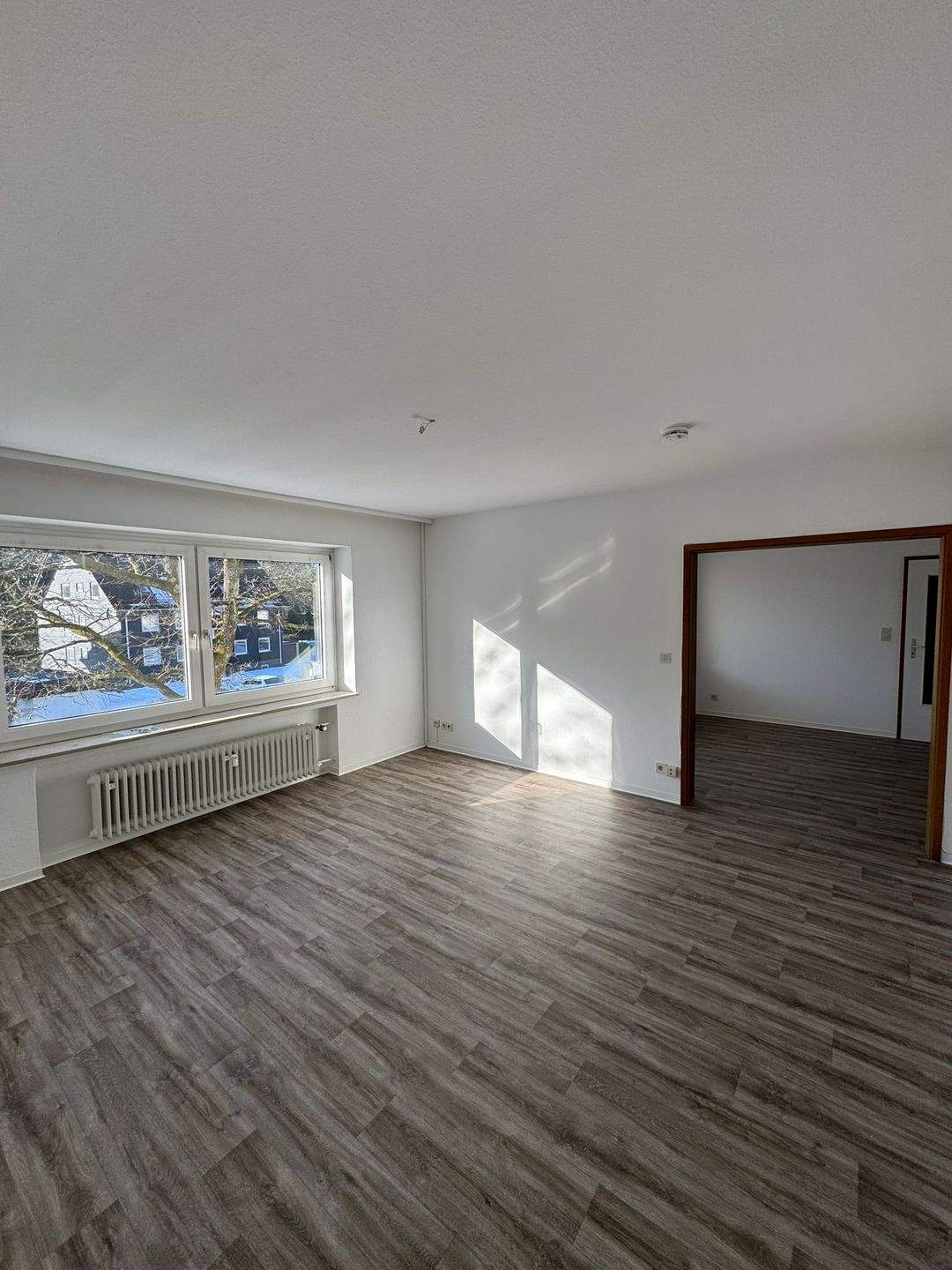 Großzügige und helle 5-Zimmer Wohnung