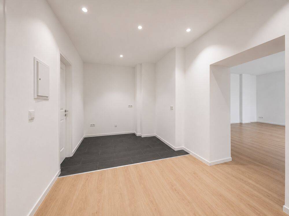 Bezugsfrei: 3-Zi.-Altbauwohnung in Moabit nahe Fritz-Schloß-Park – Berlin – Vorschaubild 3