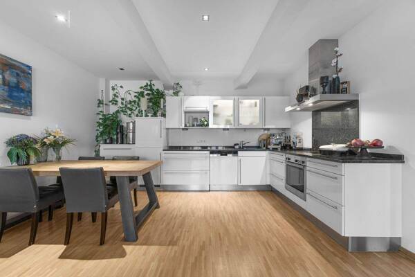 Etagenwohnung in 50677 Köln mit 79 m² kaufen